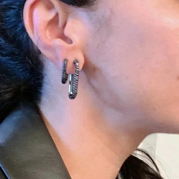 SQUARE Hoops Earrings - Picture 3 of 3